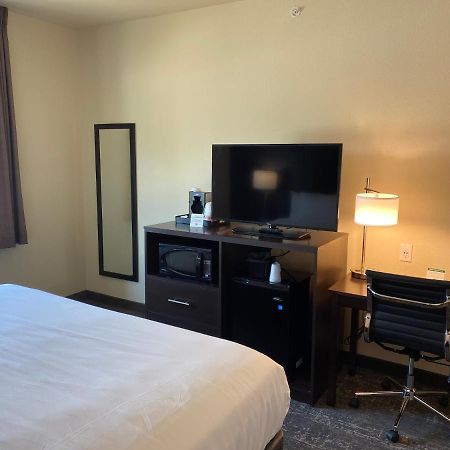 Cobblestone Inn & Suites - Forest City Eksteriør bilde